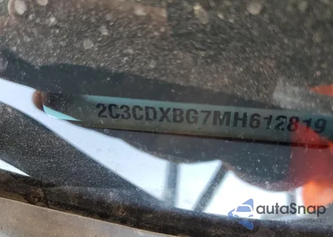 2021 Dodge Charger Sxt z USA, uszkodzony, nr VIN 2C3CDXBG7MH612819